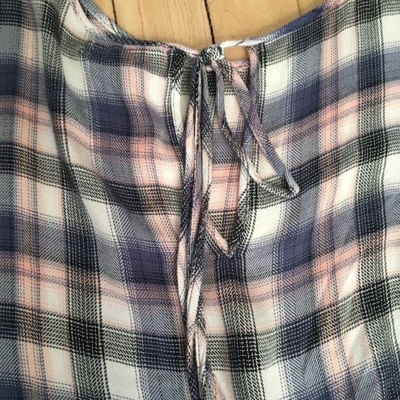 Cloth and Stone Blue and Pink Plaid Tank Top Size Large - Picture 5 of 6